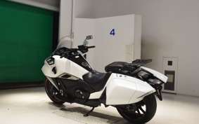 HONDA NM4 VULTUS -02 2014