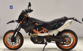 KTM 690 SMC R 2015