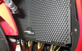 HONDA CBR650R E-Clutch 2025 RH17