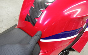 HONDA CBR600RR 2025 PC40