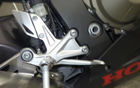 HONDA CBR1000RR GEN 3 2017 SC77