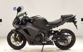 HONDA CBR600RR 2024 PC40
