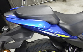SUZUKI GIXXER 250 SF