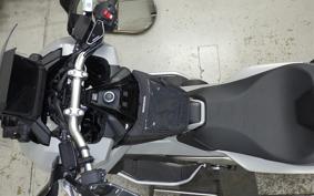 HONDA X-ADV 750 2025 RH21