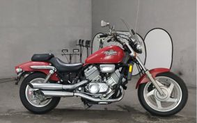 HONDA MAGNA 750 RC43
