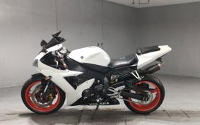 YAMAHA YZF-R1 2004 RN09