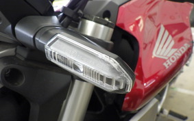 HONDA CB250R MC52