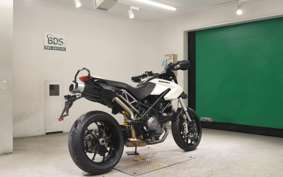 DUCATI HYPERMOTARD 796 2011