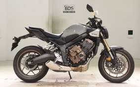 HONDA CB650R E-Clutch 2024 RH17
