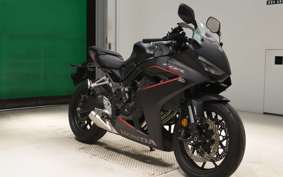 HONDA CBR650R E-Clutch 2024 RH17