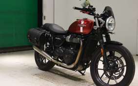 TRIUMPH STREET TWIN 2016