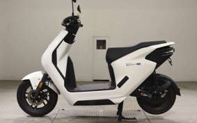 HONDA EM1 e: 2026 EF16