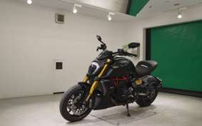 DUCATI DIAVEL 1260 S 2023