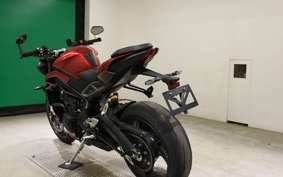 TRIUMPH STREET TRIPLE RS 2023