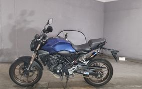 HONDA CB250R MC52