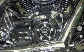 HARLEY FLSTC 1690 2016