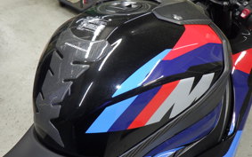 BMW M1000RR 2025