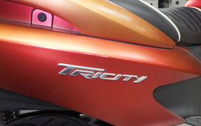 YAMAHA TRICITY 125 1998 SE82J