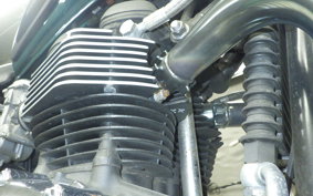 TRIUMPH BONNEVILLE T100 2011