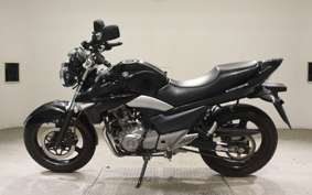 SUZUKI GSR250 2004