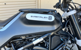OTHER HUSQUARNA SVARTPILEN 250 SP250