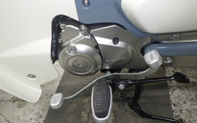 HONDA C125 SUPER CUB