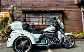 HARLEY FLHTCUTGSE TRI G 2020 TBH
