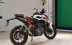KTM 125 DUKE 2025