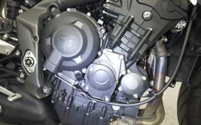 TRIUMPH STREET TRIPLE S 2021
