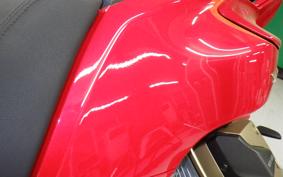 MOTO GUZZI V100マンデッロ 2024
