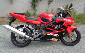 HONDA CBR600F 2001 PC35