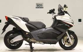 APRILIA SRV850 2017