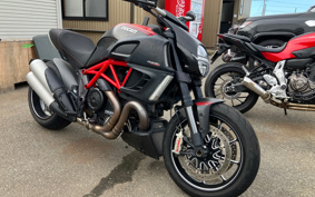 DUCATI DIAVEL CARBON