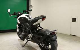 TRIUMPH TRIDENT 660 2021