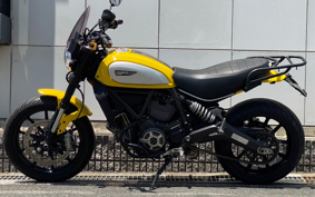 DUCATI  DUCATI  SCRAMBLER  ICON  2015 K102J