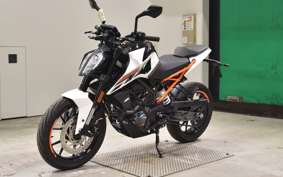 KTM 125 DUKE 2023