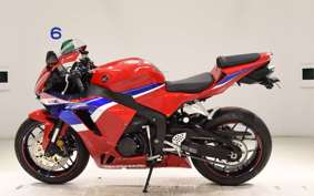 HONDA CBR600RR 2025 PC40