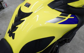 SUZUKI Vｽﾄﾛｰﾑ650A 2023 C733M