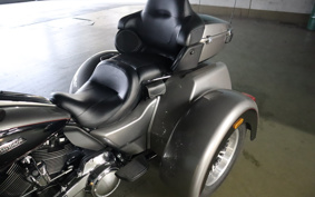 HARLEY FLHTCU 2021 MAD