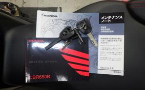 HONDA CBR650R 2019 RH03
