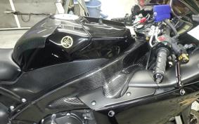 YAMAHA YZF-R1 2015