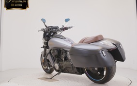 SUZUKI BOULEVARD M109R 2019