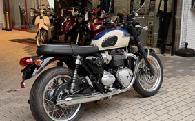 TRIUMPH BONNEVILLE T120 2026 DU0H21