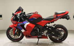 HONDA CBR600RR 2021