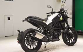 BENELLI レオンチーノ250