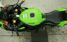 KAWASAKI ZX-25R ZX250E