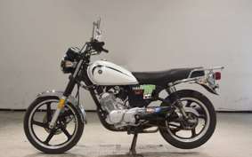 YAMAHA YB125SP
