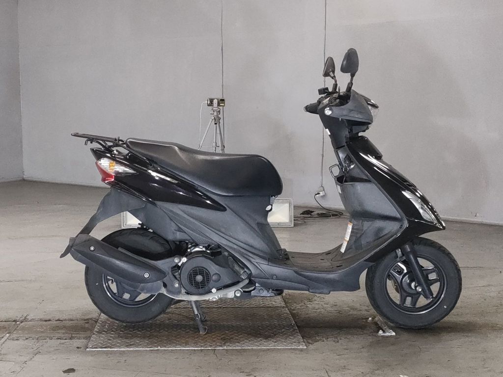 Фото Suzuki ADDRESS V125 с японского аукциона