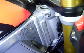 APRILIA RSV4 1100ファクトリ 2024