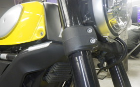 DUCATI SCRAMBLER ICON 2015